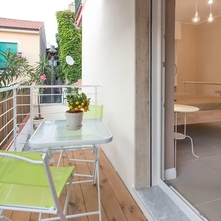 Flora 2* Castellabate