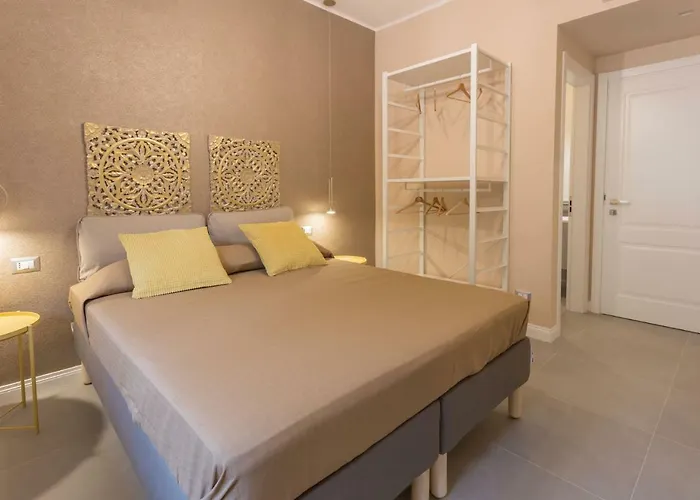 Flora 2* Castellabate